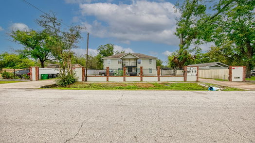 Houston 2-story, 10-bed 6106 Werner Street-idx