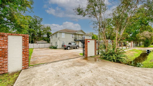 Houston 2-story, 10-bed 6106 Werner Street-idx