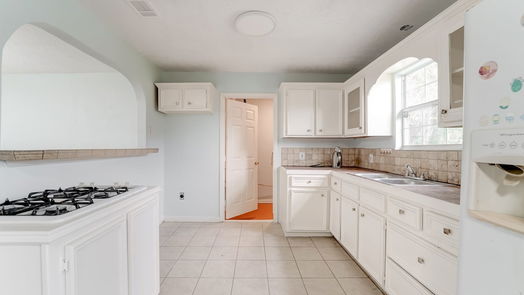 Houston 1-story, 2-bed 101 E Parker Road-idx