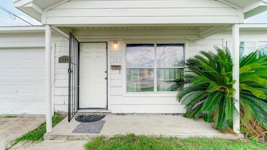 Houston 1-story, 2-bed 101 E Parker Road-idx