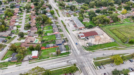 Houston 1-story, 2-bed 101 E Parker Road-idx