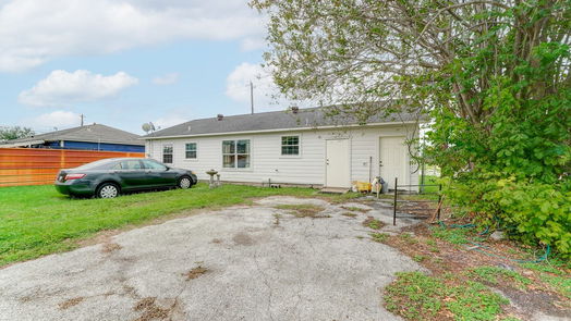 Houston 1-story, 2-bed 101 E Parker Road-idx
