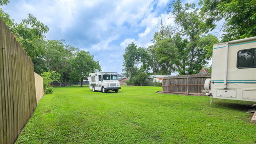 Houston 1-story, 4-bed 9821 Fulton Street-idx