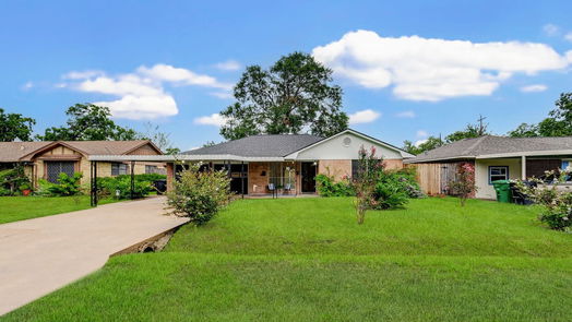 Houston 1-story, 3-bed 815 E Spreading Oak Drive-idx