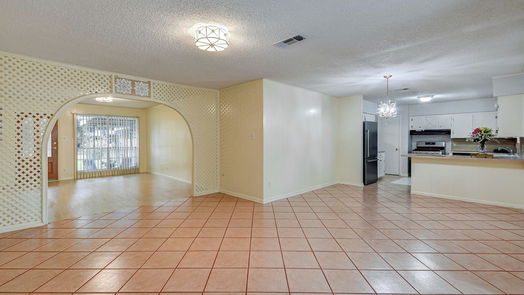 Houston 1-story, 3-bed 815 E Spreading Oak Drive-idx