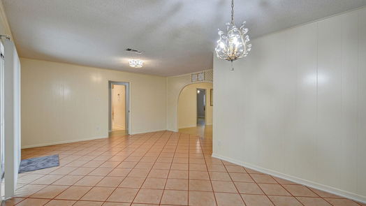 Houston 1-story, 3-bed 815 E Spreading Oak Drive-idx