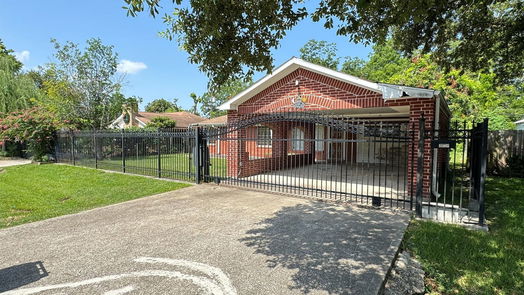 Houston 1-story, 3-bed 6505 Alfano Street-idx