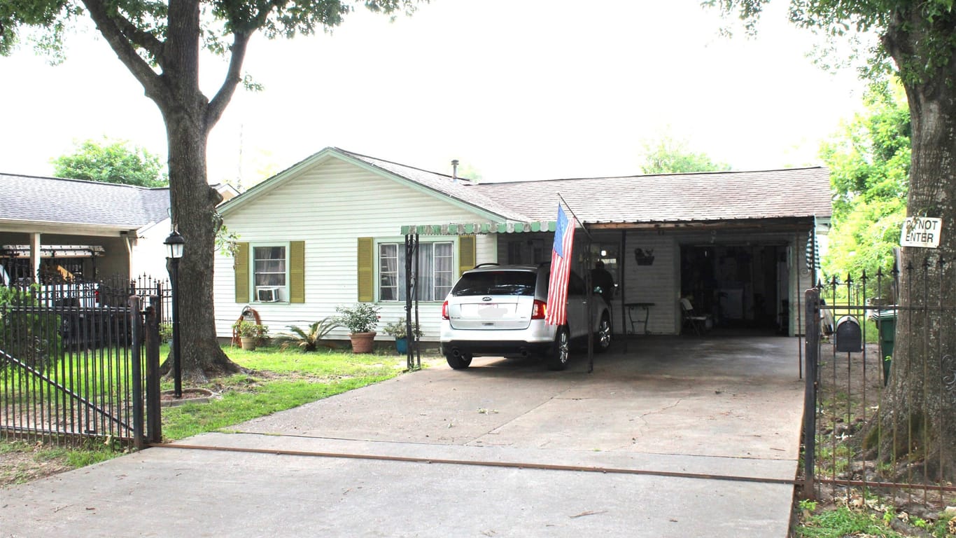 Houston 1-story, 2-bed 618 Cresline Street-idx