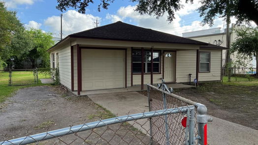 Houston 1-story, 2-bed 917 Benbrook Drive-idx