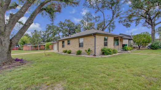 Houston 1-story, 3-bed 223 W W Riverwood Drive-idx