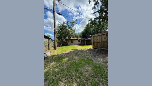 Houston 1-story, 3-bed 117 E Witcher Lane-idx