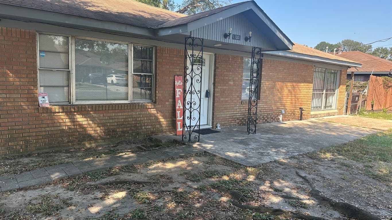 Houston 1-story, 5-bed 11001 Stabler Lane-idx