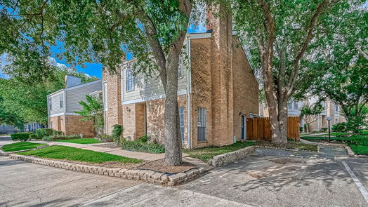 Houston 2-story, 2-bed 11710 Southlake Drive 52-idx