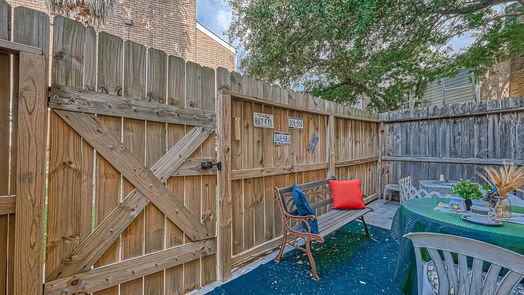 Houston 2-story, 2-bed 11710 Southlake Drive 52-idx