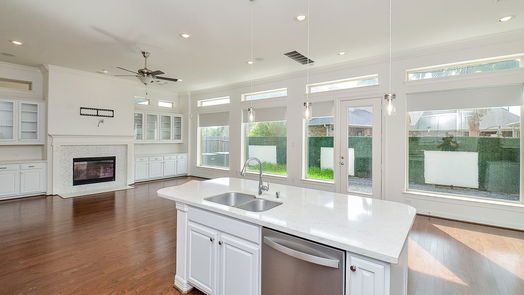 Houston 3-story, 4-bed 13213 Exmoor Terrace Drive-idx