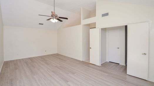 Houston 1-story, 3-bed 1610 Rockin Drive-idx