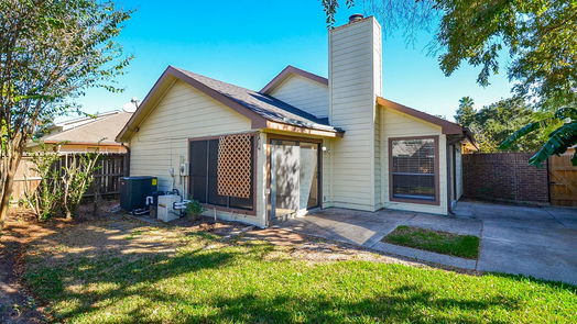 Houston 1-story, 3-bed 1610 Rockin Drive-idx