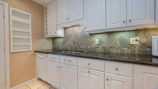 Houston 2-story, 2-bed 11535 Village Place Drive 164-idx