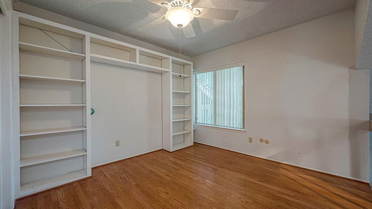 Houston 2-story, 2-bed 11535 Village Place Drive 164-idx