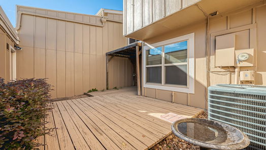 Houston 2-story, 2-bed 11535 Village Place Drive 164-idx