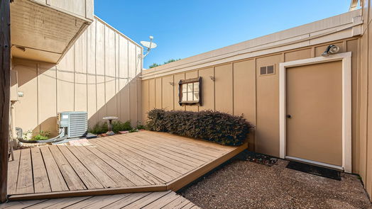 Houston 2-story, 2-bed 11535 Village Place Drive 164-idx