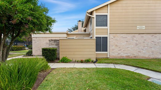 Houston 2-story, 2-bed 2336 Woodland Park Drive 114-idx