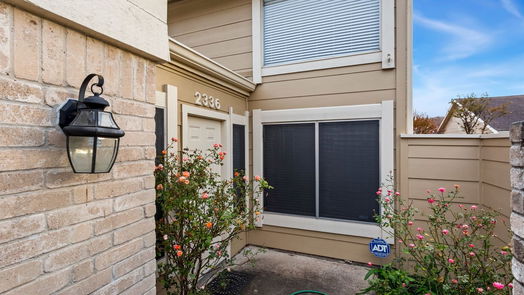 Houston 2-story, 2-bed 2336 Woodland Park Drive 114-idx