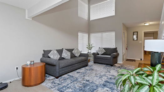 Houston 2-story, 2-bed 2336 Woodland Park Drive 114-idx