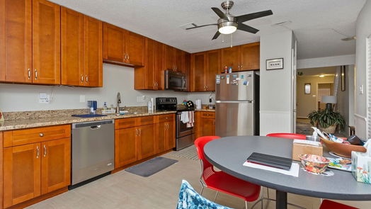 Houston 2-story, 2-bed 2336 Woodland Park Drive 114-idx