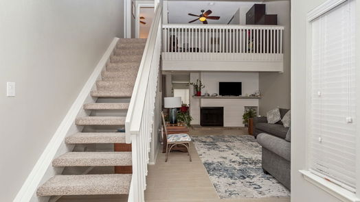 Houston 2-story, 2-bed 2336 Woodland Park Drive 114-idx