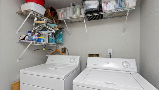 Houston 2-story, 2-bed 2336 Woodland Park Drive 114-idx