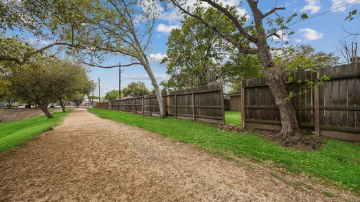 Houston 1-story, 4-bed 1727 Shannon Valley Drive-idx