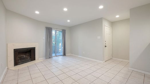 Houston 1-story, 2-bed 12550 Whittington Drive 411-idx