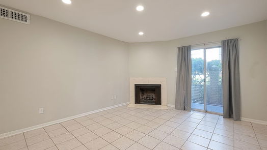 Houston 1-story, 2-bed 12550 Whittington Drive 411-idx