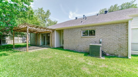 Houston 1-story, 3-bed 12014 Briar Forest Drive-idx