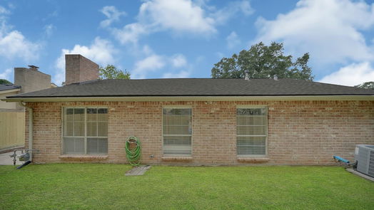 Houston 1-story, 3-bed 13806 Burgoyne Road-idx