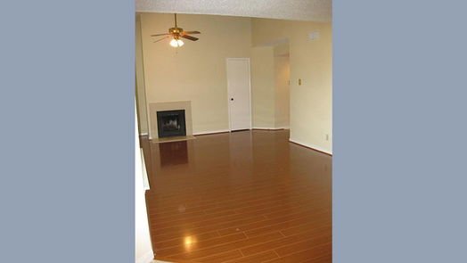 Houston 1-story, 2-bed 12100 Overbrook Lane 12C-idx