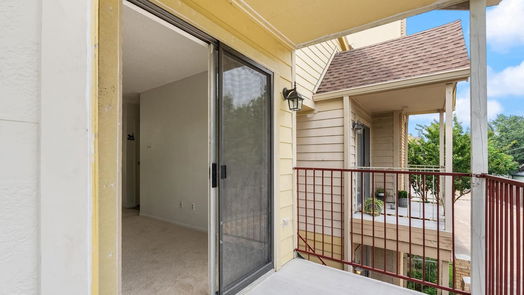 Houston 1-story, 1-bed 12550 Whittington Drive 404-idx