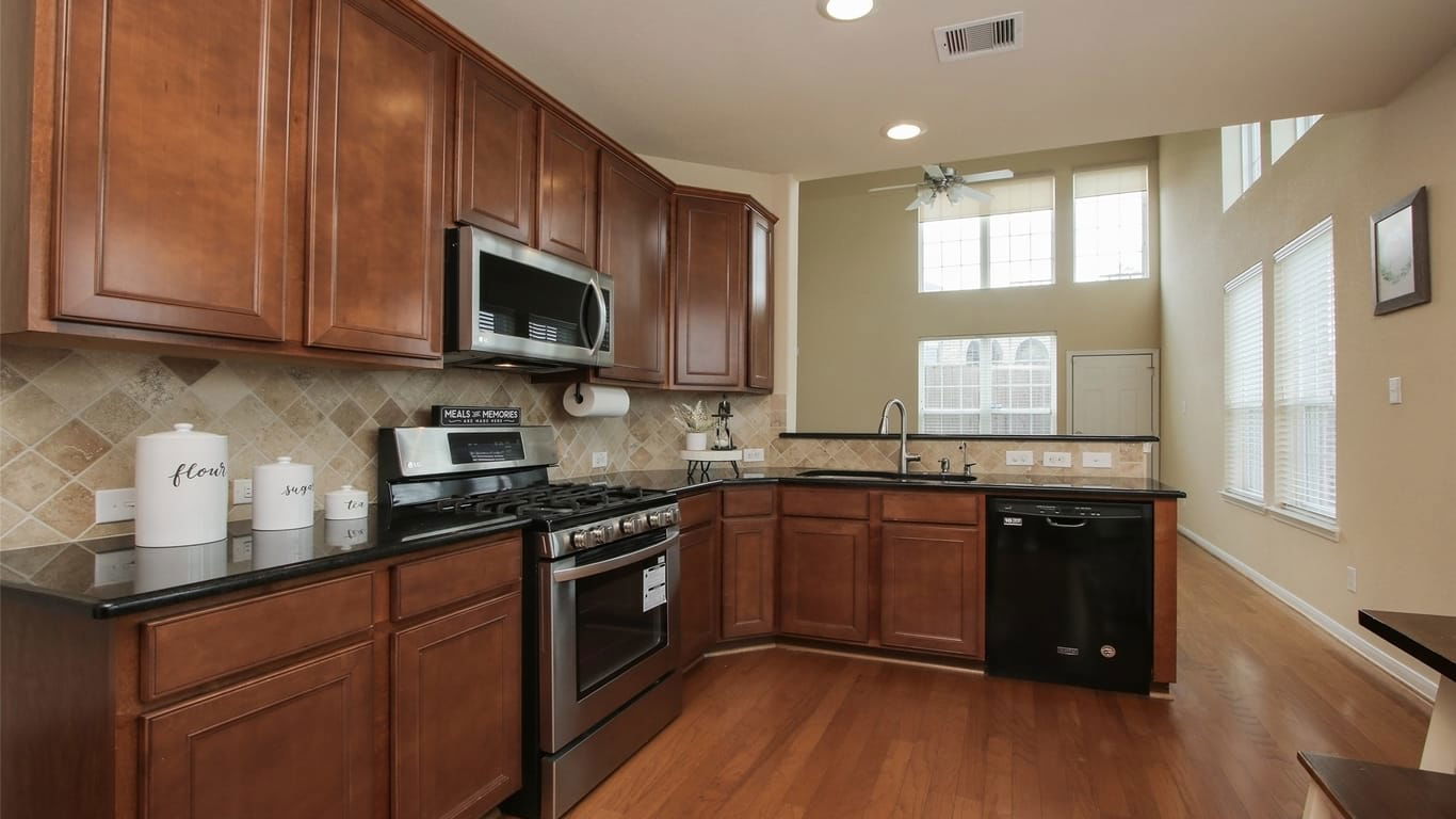 Houston 2-story, 3-bed 1327 Glenwood Canyon Lane-idx