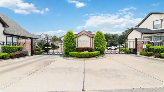 Houston 2-story, 3-bed 1126 Gardencrest Lane-idx