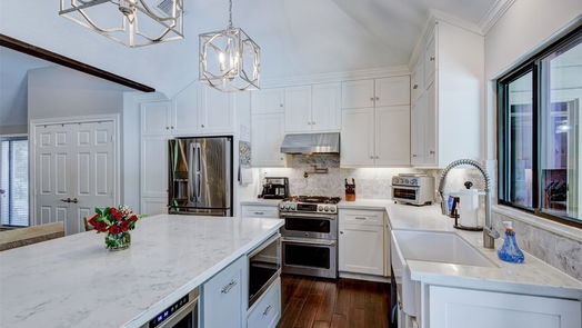 Houston 2-story, 4-bed 11615 Cherryknoll-idx