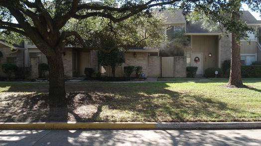 Houston 2-story, 3-bed 11673 Village Place Drive 253-idx