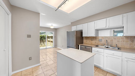 Houston 2-story, 2-bed 12800 Briar Forest Drive 36-idx