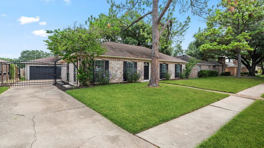 Houston 1-story, 4-bed 2219 Briarview Drive-idx