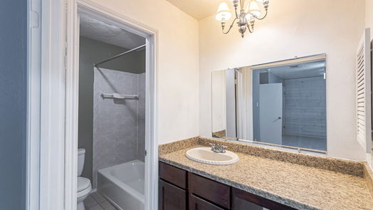 Houston 2-story, 3-bed 11820 Southlake Drive 2-idx