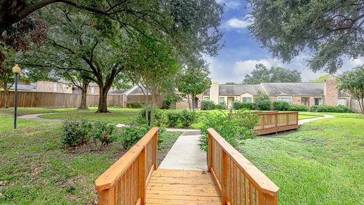 Houston 2-story, 3-bed 11820 Southlake Drive 2-idx