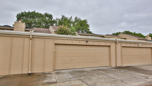 Houston 2-story, 3-bed 11626 Village Place Drive 326-idx