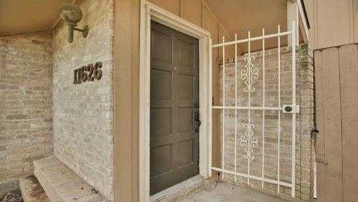 Houston 2-story, 3-bed 11626 Village Place Drive 326-idx