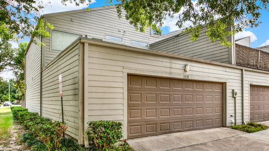 Houston 2-story, 2-bed 11719 Lakeside Place Drive-idx