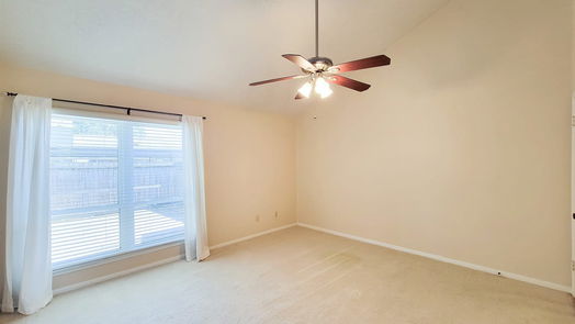 Houston 1-story, 2-bed 11813 Southlake Dr-idx